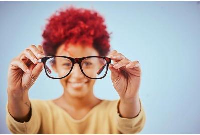 vision borrosa y gafas