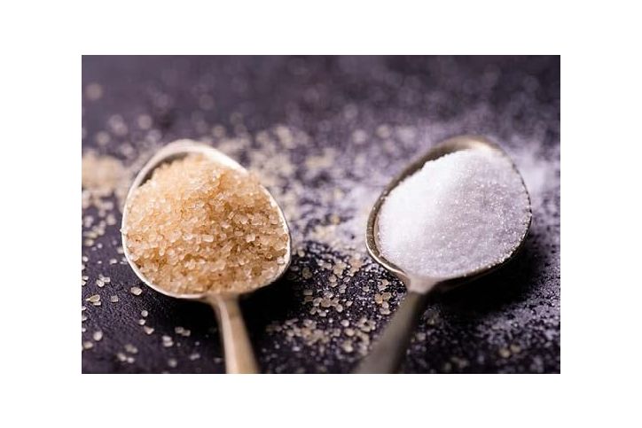 Açúcar branco ou de cana: o que escolher e como são produzidos?