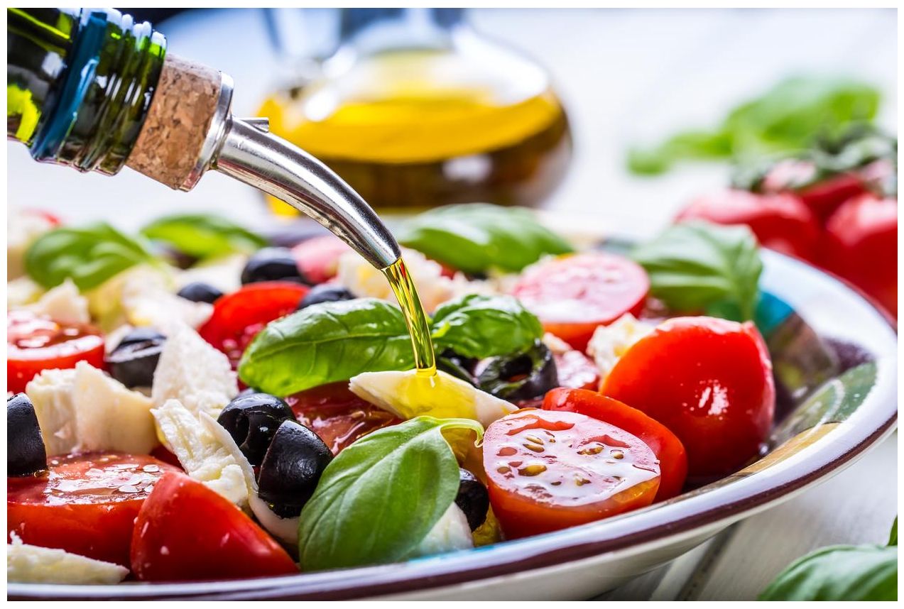 ¿Cómo es la pirámide de la Dieta Mediterránea?