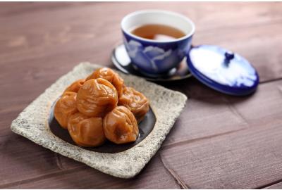 Las 5 propiedades de las umeboshi japonesas