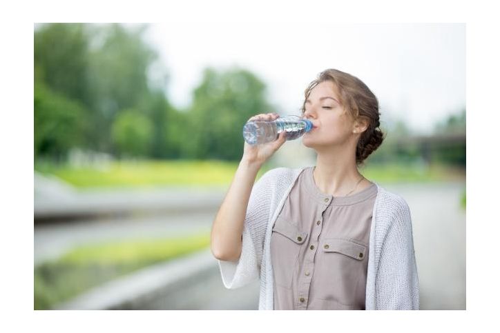 Consejos para disminuir la retención de líquidos